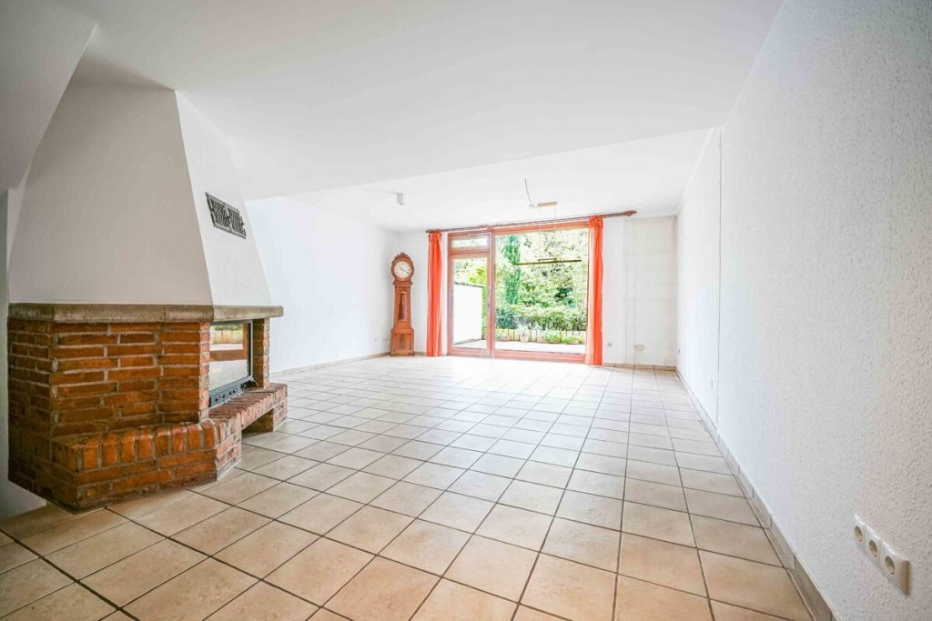Immobilienangebot - Köln / Bayenthal - Alle - Südstadtidyll mit eigenem Garten  -  Platz für die ganze Familie  -  Fernwärme optional