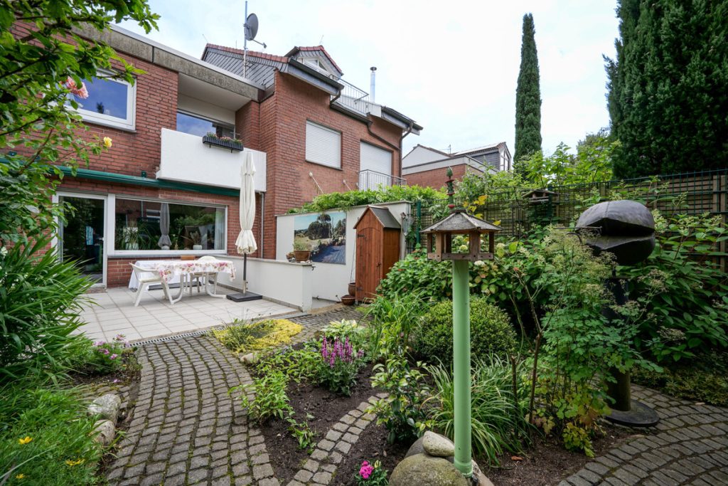 Immobilienangebot - Pulheim / Brauweiler - Alle - Brauweiler  -  Einziehen und wohlfühlen  -  Lichtdurchflutete Räume  in 1A Zustand