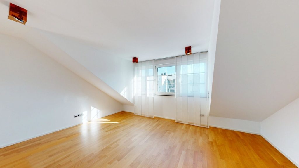 Immobilienangebot - Frechen - Alle - Stilvolles Wohnen – Traumgarten mit Pool und exklusivem Komfort