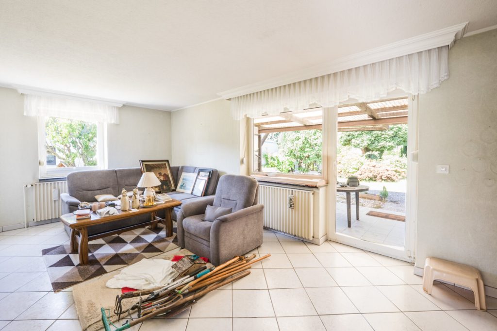 Immobilienangebot - Herzogenrath / Kohlscheid - Alle - Charmantes Einfamilienhaus mit großem Grundstück in ruhiger Wohnlage