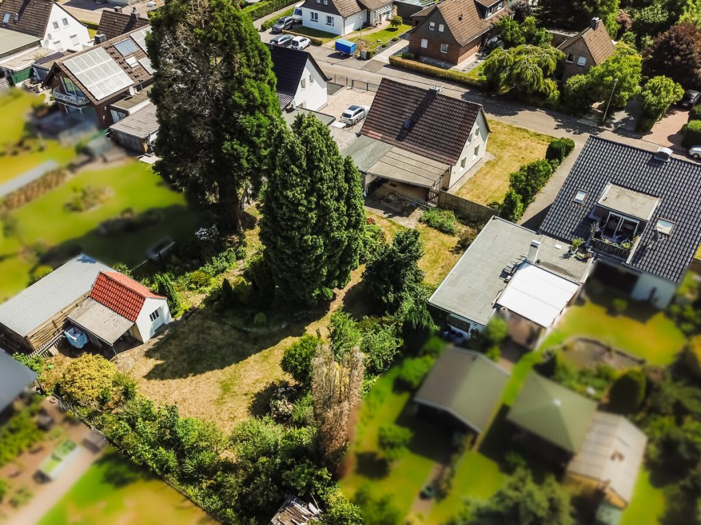 Immobilienangebot - Herzogenrath / Kohlscheid - Alle - Charmantes Einfamilienhaus mit großem Grundstück in ruhiger Wohnlage