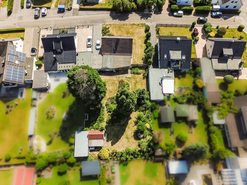Immobilienangebot - Herzogenrath / Kohlscheid - Alle - Charmantes Einfamilienhaus mit großem Grundstück in ruhiger Wohnlage