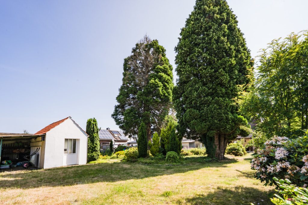 Immobilienangebot - Herzogenrath / Kohlscheid - Alle - Charmantes Einfamilienhaus mit großem Grundstück in ruhiger Wohnlage