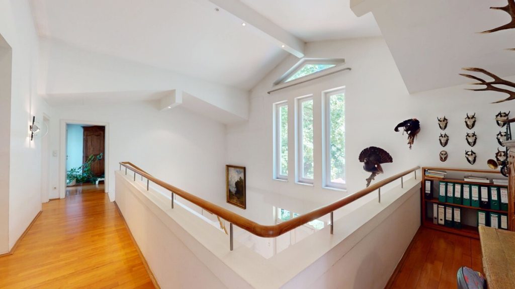 Immobilienangebot - Frechen / Königsdorf - Alle - Exklusives Anwesen am Königsdorfer Forst  -  Parkähnliche Anlage auf 2.731 m²  -  Privater Waldzugang