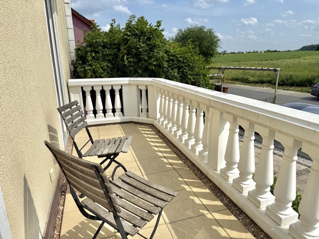 Immobilienangebot - Bornheim - Alle - Einzigartige Maisonette-Wohnung  -  unverkennbarer Weitblick