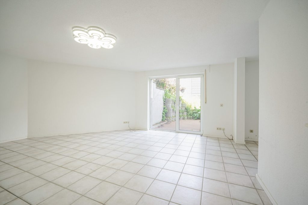 Immobilienangebot - Bergheim - Alle - Ausbaufähiges Einfamilienhaus  -  unverbaute Sicht  -  Sofort verfügbar