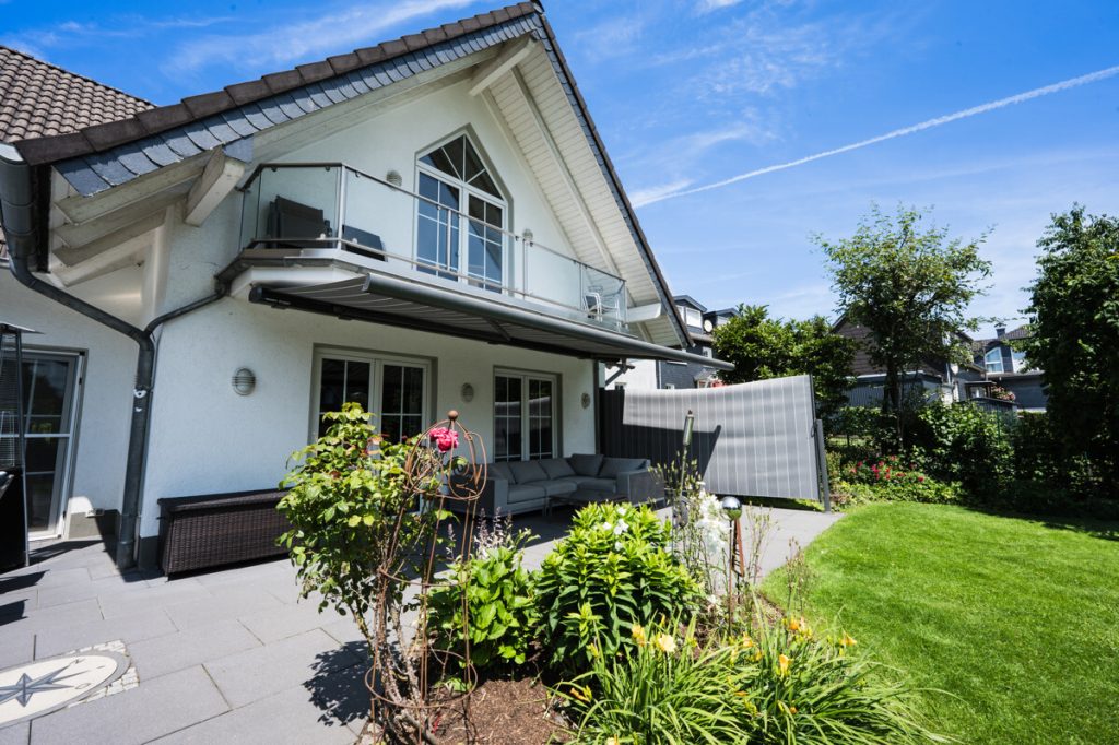 Immobilienangebot - Kürten - Alle - Moderner Familientraum  -  Balkon und Garten  -  Doppelgarage