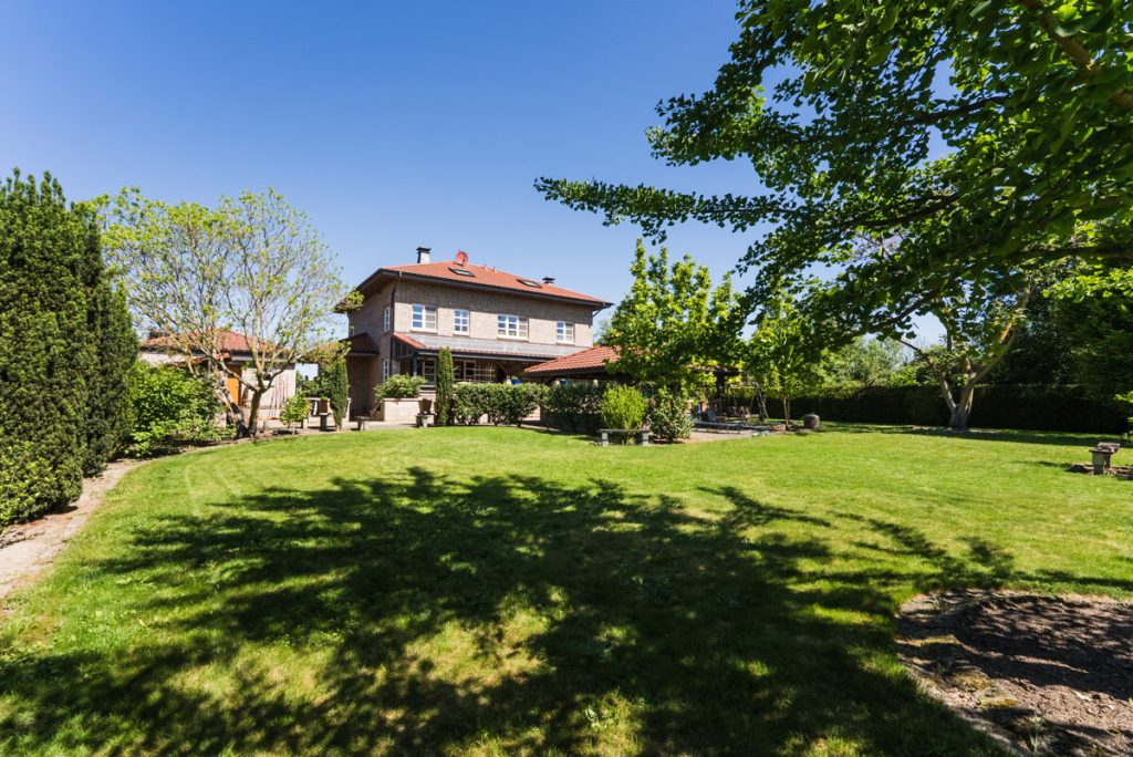 Immobilienangebot - Brühl - Alle - Vielseitiges Wohnen unter einem Dach  -  Großzügig, Naturnah, Effizient
