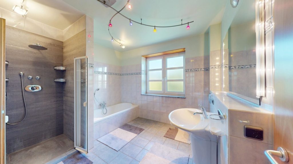 Immobilienangebot - Brühl - Alle - Vielseitiges Wohnen unter einem Dach  -  Großzügig, Naturnah, Effizient