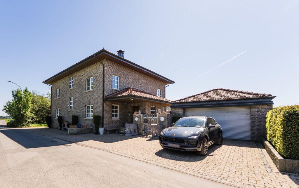Immobilienangebot - Brühl - Alle - Vielseitiges Wohnen unter einem Dach  -  Großzügig, Naturnah, Effizient
