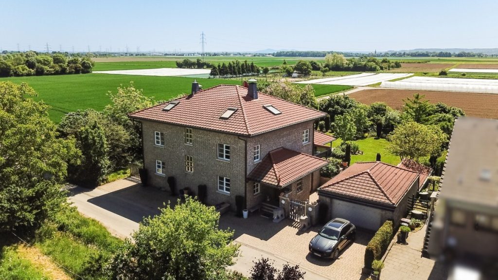 Immobilienangebot - Brühl - Alle - Vielseitiges Wohnen unter einem Dach  -  Großzügig, Naturnah, Effizient
