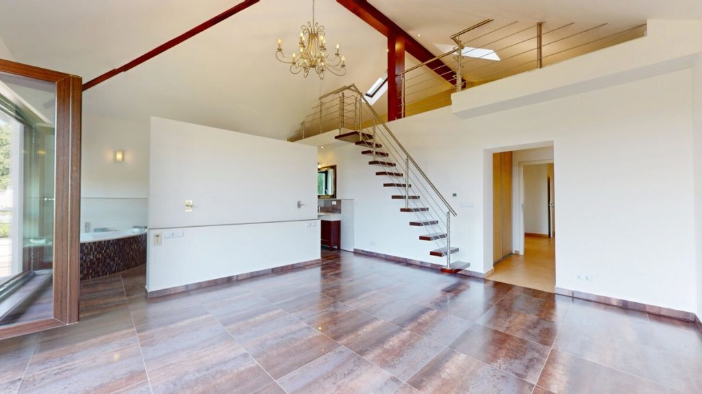 Immobilienangebot - Pulheim / Stommeln - Alle - Weitblick  -  207 m² ebenerdiges Wohnen  -  2016 kernsaniert