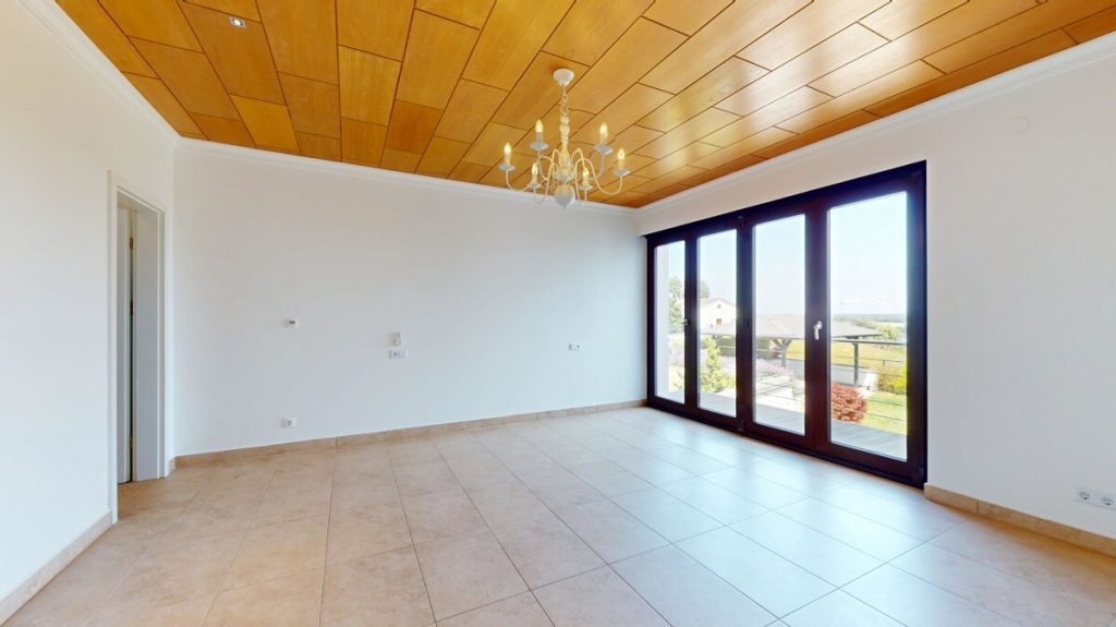 Immobilienangebot - Pulheim / Stommeln - Alle - Weitblick  -  207 m² ebenerdiges Wohnen  -  2016 kernsaniert