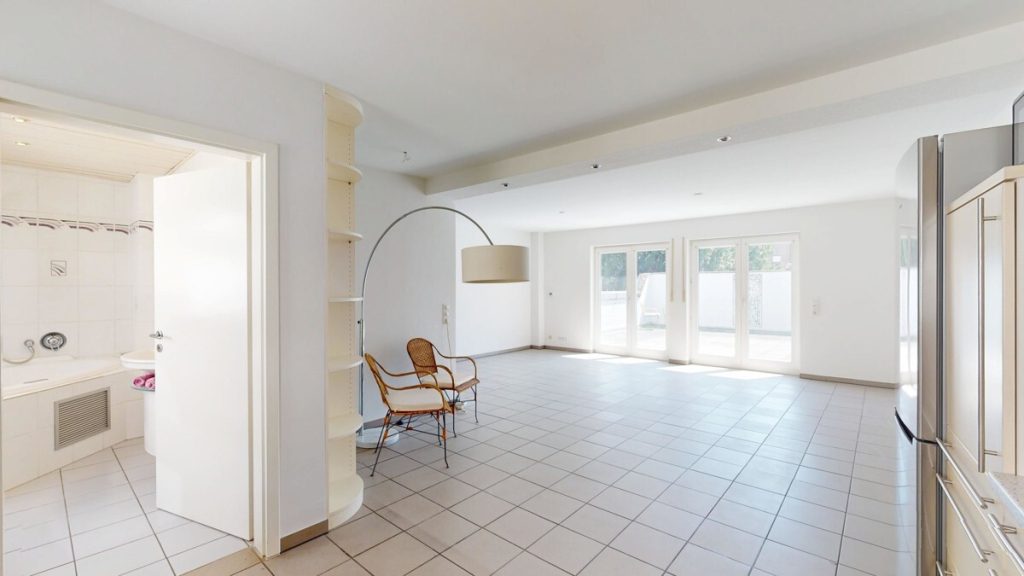Immobilienangebot - Erftstadt / Lechenich - Alle - Ankommen & entspannen  -  Stilvolles Reiheneckhaus mit Sonnenterrasse