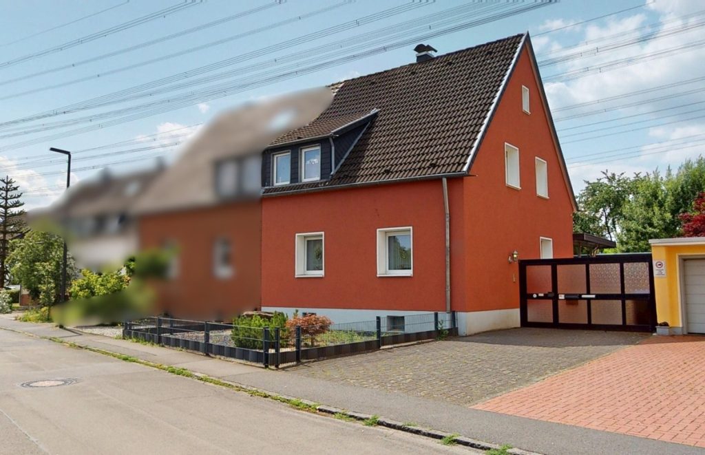 Immobilienangebot - Hürth - Alle - Charmante Doppelhaushälfte  -  Großer Garten  -  Viel Potenzial in Hürth-Efferen
