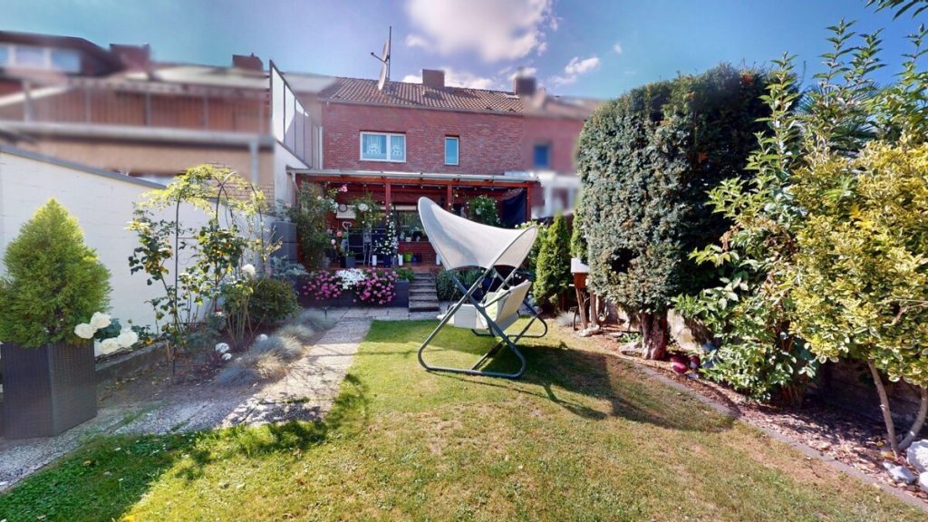 Immobilienangebot - Brühl - Alle - Solide Kapitalanlage  -  Vielseitige Perspektive  -  Reihenhaus mit Garten