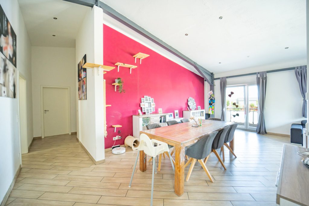 Immobilienangebot - Kerpen - Alle - Wohnen und Büros flexibel teilbar  - 
ca. 390 m² Lagerhalle mit 3 Toren