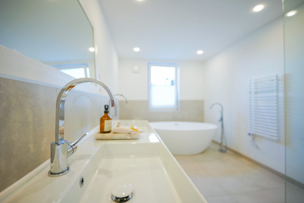 Immobilienangebot - Frechen - Alle - Frechen-Königsdorf  -  Direkte Waldrandlage  -  Luxus Energiesparhaus