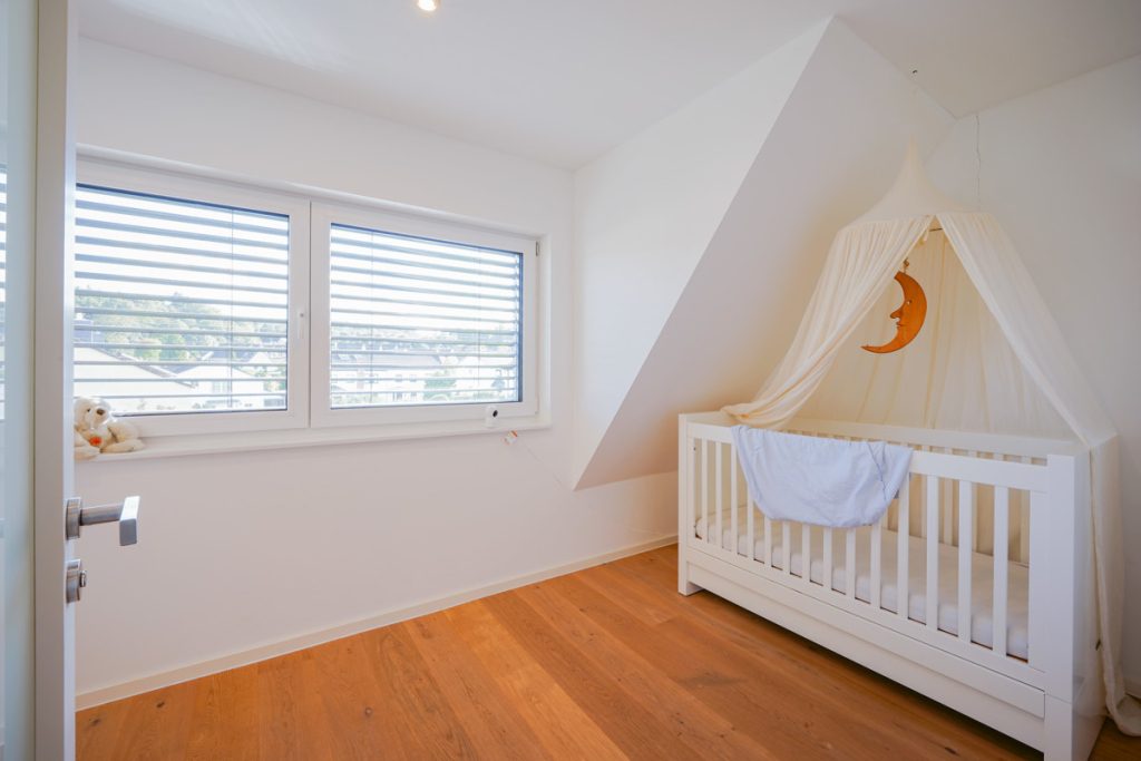 Immobilienangebot - Frechen - Alle - Frechen-Königsdorf  -  Direkte Waldrandlage  -  Luxus Energiesparhaus