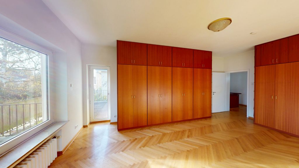 Immobilienangebot - Bonn - Alle - Freistehendes Einfamilienhaus  -  Zeitlose Architektur im Villenviertel