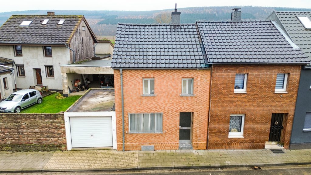 Immobilienangebot - Jülich / Güsten - Alle - Gepflegtes Reihenendhaus mit Garten, Garage & herrlichem Ausblick ins Grüne