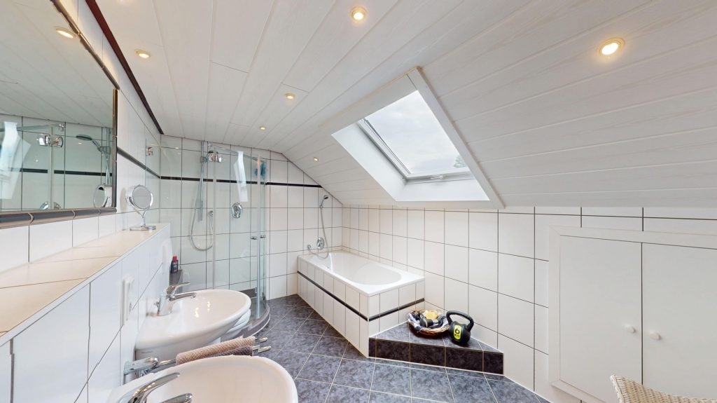 Immobilienangebot - Pulheim - Alle - Doppelhaushälfte mit großem Garten  -  Sauna  -  Top gepflegt  -  Pulheim-Geyen