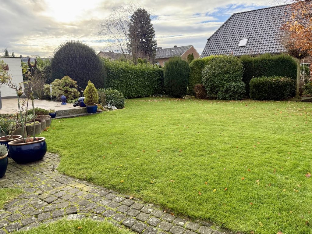 Immobilienangebot - Pulheim - Alle - Doppelhaushälfte mit großem Garten  -  Sauna  -  Top gepflegt  -  Pulheim-Geyen