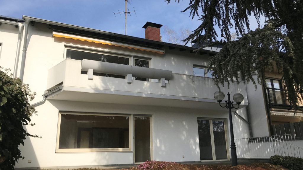 Immobilienangebot - Bonn / Dottendorf - Alle - Tolle Gelegenheit in Dottendorf  -  Als EFH oder ZFH nutzbar  -  Sonniger Garten