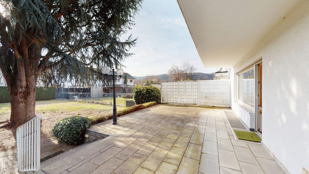 Immobilienangebot - Bonn / Dottendorf - Alle - Tolle Gelegenheit in Dottendorf  -  Als EFH oder ZFH nutzbar  -  Sonniger Garten