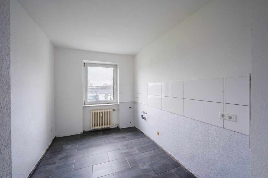 Immobilienangebot - Daun - Alle - Modernisierte Etagenwohnung  -  3 Zimmer  -  Balkon