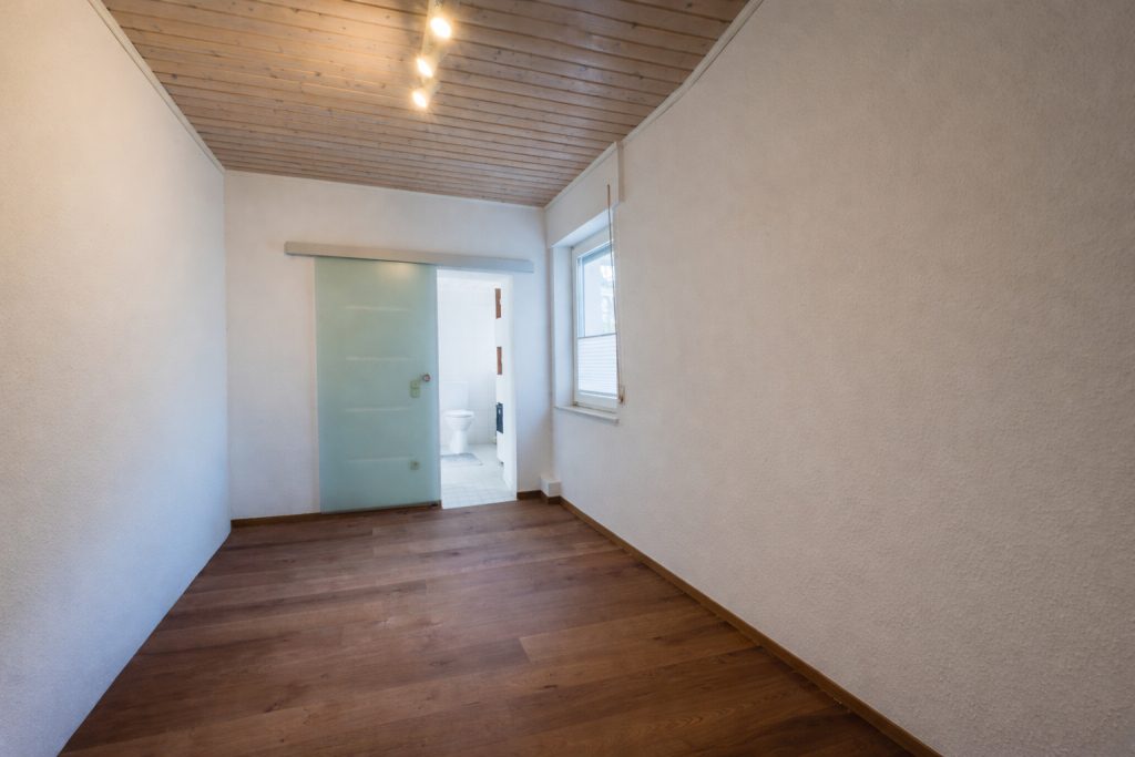 Immobilienangebot - Aachen / Eilendorf - Alle - Mehrfamilienhaus mit 3. WE und attraktivem Entwicklungspotenzial