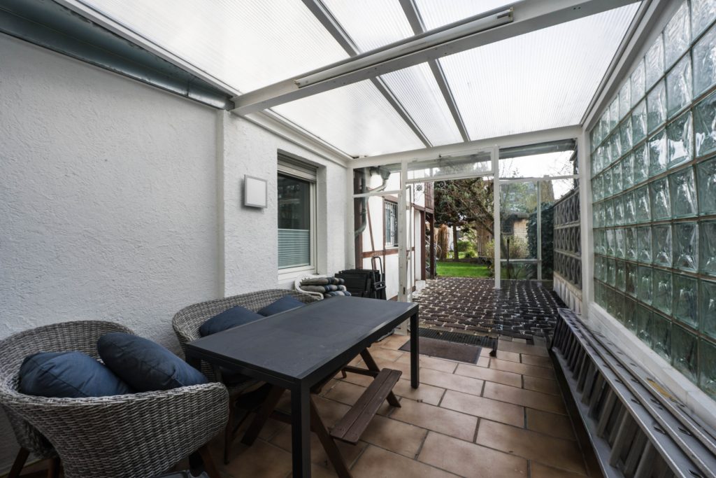 Immobilienangebot - Aachen / Eilendorf - Alle - Gepflegtes  Dreifamilienhaus mit vielseitigen Nutzungsmöglichkeiten