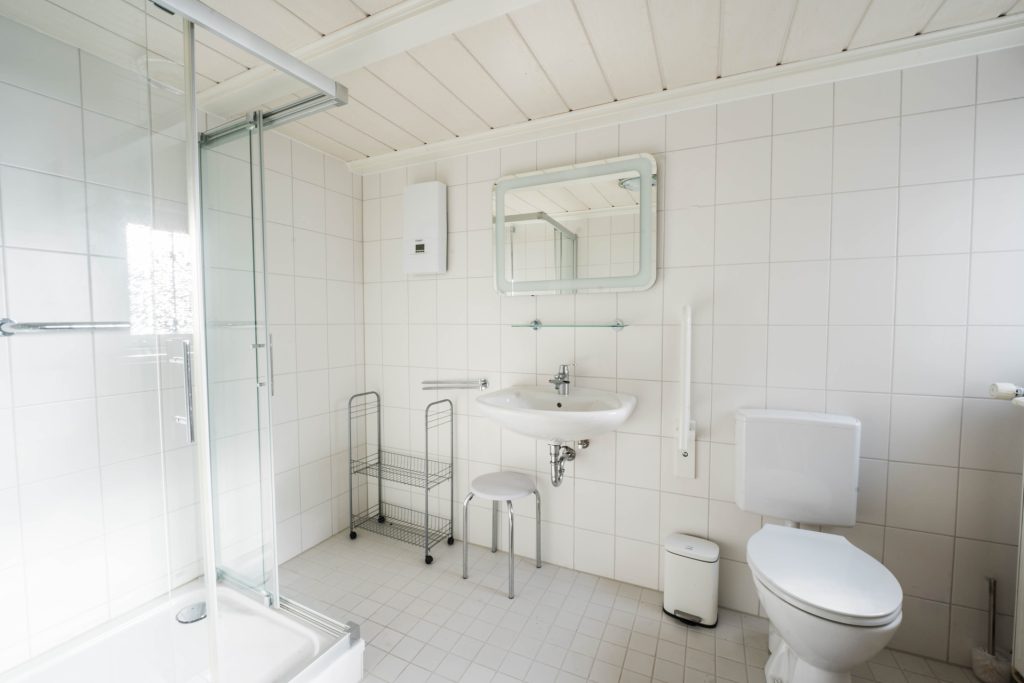 Immobilienangebot - Aachen / Eilendorf - Alle - Gepflegtes  Dreifamilienhaus mit vielseitigen Nutzungsmöglichkeiten