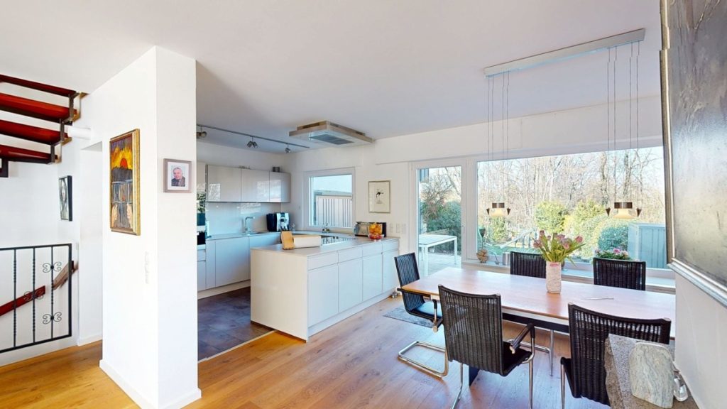 Immobilienangebot - Bonn - Alle - Offenes Wohnkonzept  -  Umfassend modernisiert  -   Zwei Sonnenterrassen
