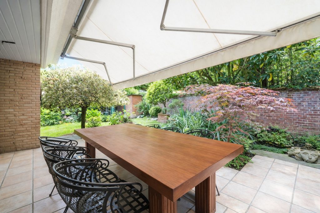 Immobilienangebot - Köln - Alle - Maisonette mit Hauscharakter  -  Ruhig, diskret mit viel Grün umgeben