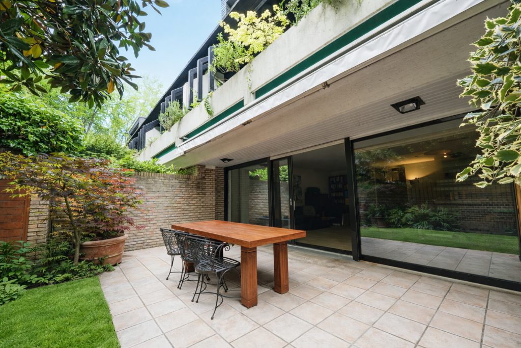 Immobilienangebot - Köln - Alle - Maisonette mit Hauscharakter  -  Ruhig, diskret mit viel Grün umgeben