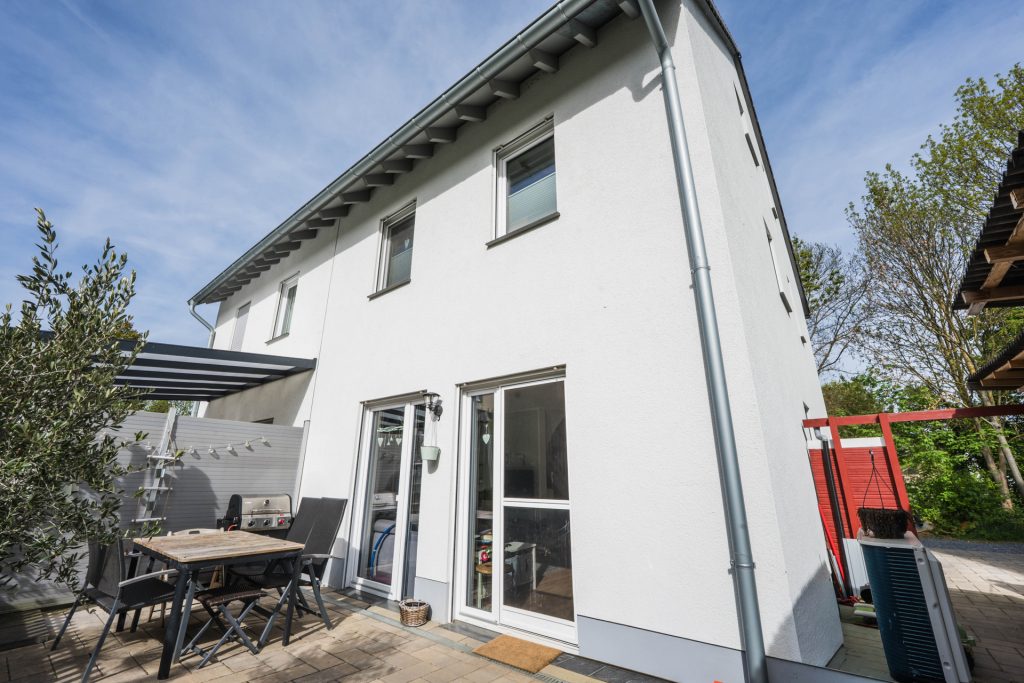 Immobilienangebot - Vettweiß - Alle - Moderne DHH mit Garten, offenem Wohnkonzept & idyllischer Lage