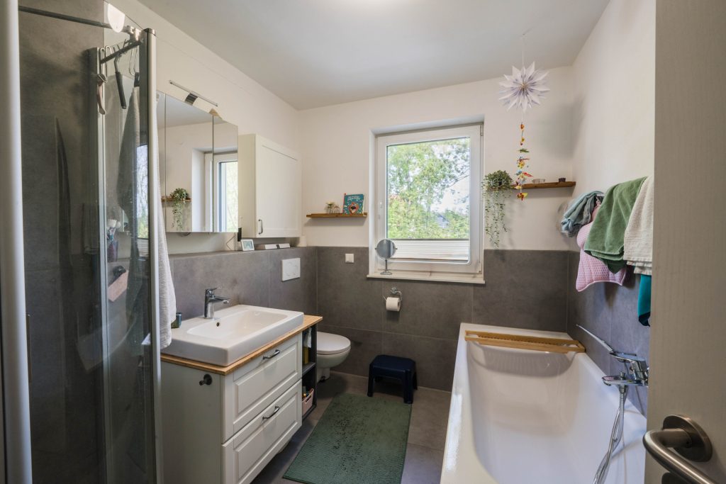 Immobilienangebot - Vettweiß - Alle - Moderne DHH mit Garten, offenem Wohnkonzept & idyllischer Lage