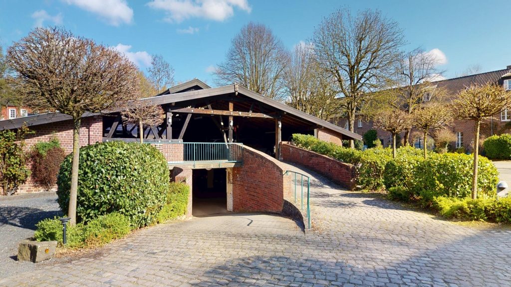 Immobilienangebot - Erftstadt - Alle - Historisches Juwel trifft modernen Wohnkomfort  -  Ruhige Wohnsiedlung