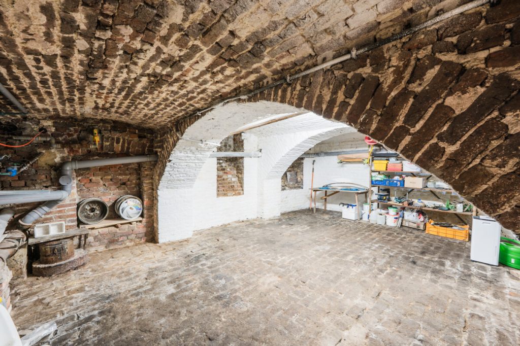 Immobilienangebot - Aachen - Alle - Gepflegtes Stadthaus in Innenstadtlage mit zwei vermieteten Wohnungen