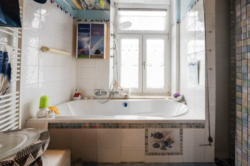 Immobilienangebot - Aachen - Alle - Gepflegtes Stadthaus in Innenstadtlage mit zwei vermieteten Wohnungen