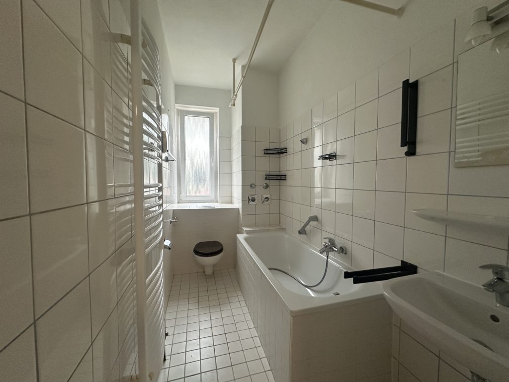 Immobilienangebot - Aachen - Alle - 2 Zimmer | Altbau mit hohen Decken | Frisch renoviert | Aachen City