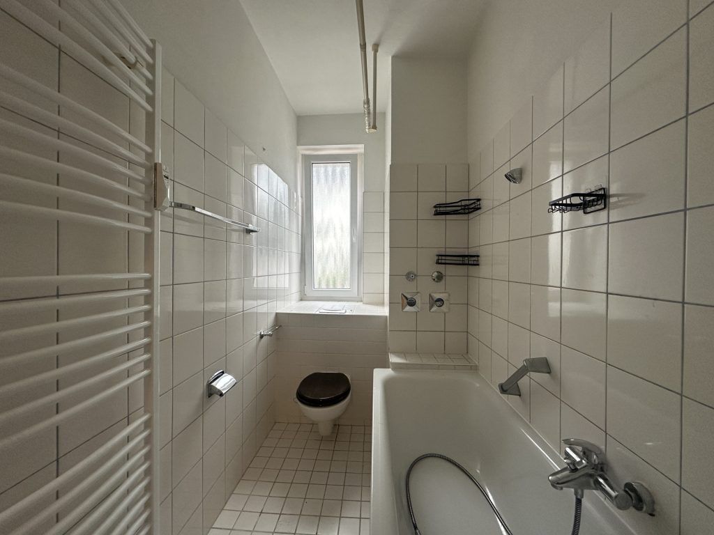Immobilienangebot - Aachen - Alle - 2 Zimmer | Altbau mit hohen Decken | Frisch renoviert | Aachen City