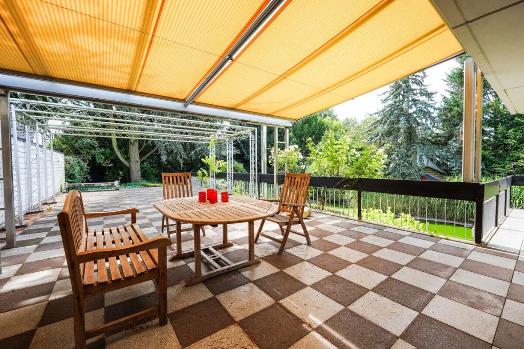 Immobilienangebot - Grevenbroich - Alle - Wohntraum auf 402 m²  -  Unverbaute Sicht mit Blick in die Natur  -  Tolle Lage