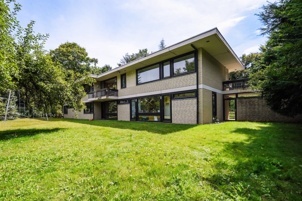 Immobilienangebot - Grevenbroich - Alle - Wohntraum auf 402 m²  -  Unverbaute Sicht mit Blick in die Natur  -  Tolle Lage
