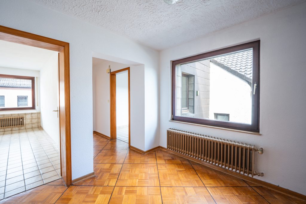 Immobilienangebot - Dahlem - Alle - Mehrgenerationenhaus mit Potenzial  -  Flexible Nutzung  -  Großzügige Flächen