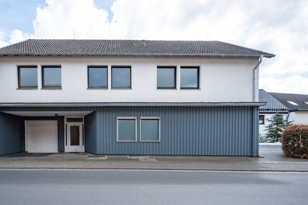 Immobilienangebot - Dahlem - Alle - Mehrgenerationenhaus mit Potenzial  -  Flexible Nutzung  -  Großzügige Flächen
