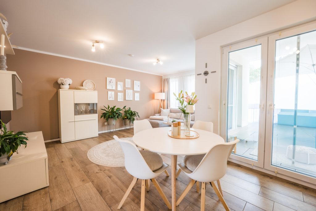 Immobilienangebot - Hürth - Alle - Kapitalanlage mit Perspektive  -  2-Zimmer -  Loggia und Aufzug