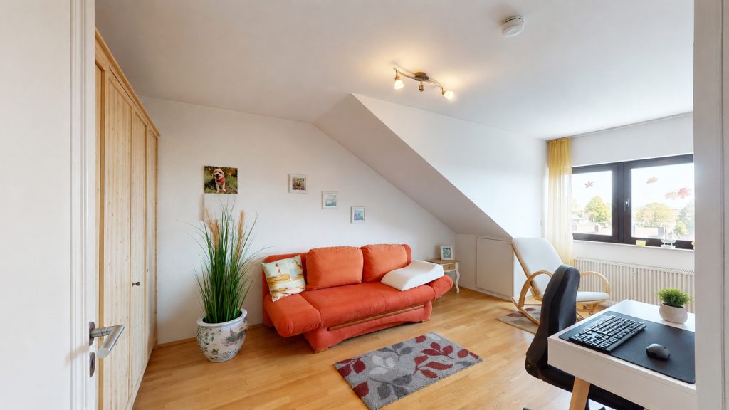 Immobilienangebot - Bergheim - Alle - Kapitalanlage mit Weitblick  -  Zweiraumwohnung mit Balkon
