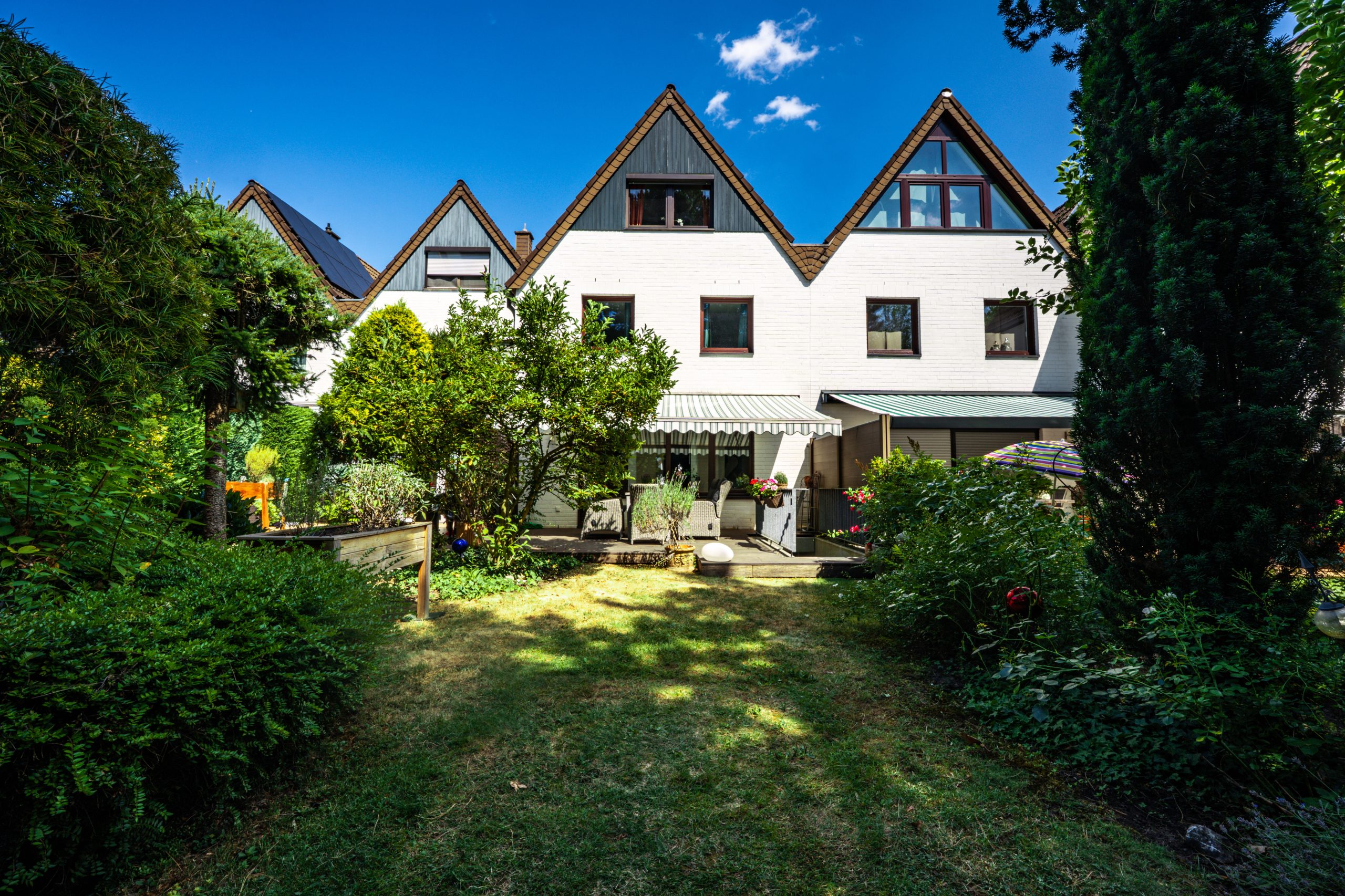 Immobilienangebot - Köln / Merheim - Alle - Familienfreundliches Reihenhaus - Erbpacht - Moderne Ausstattung